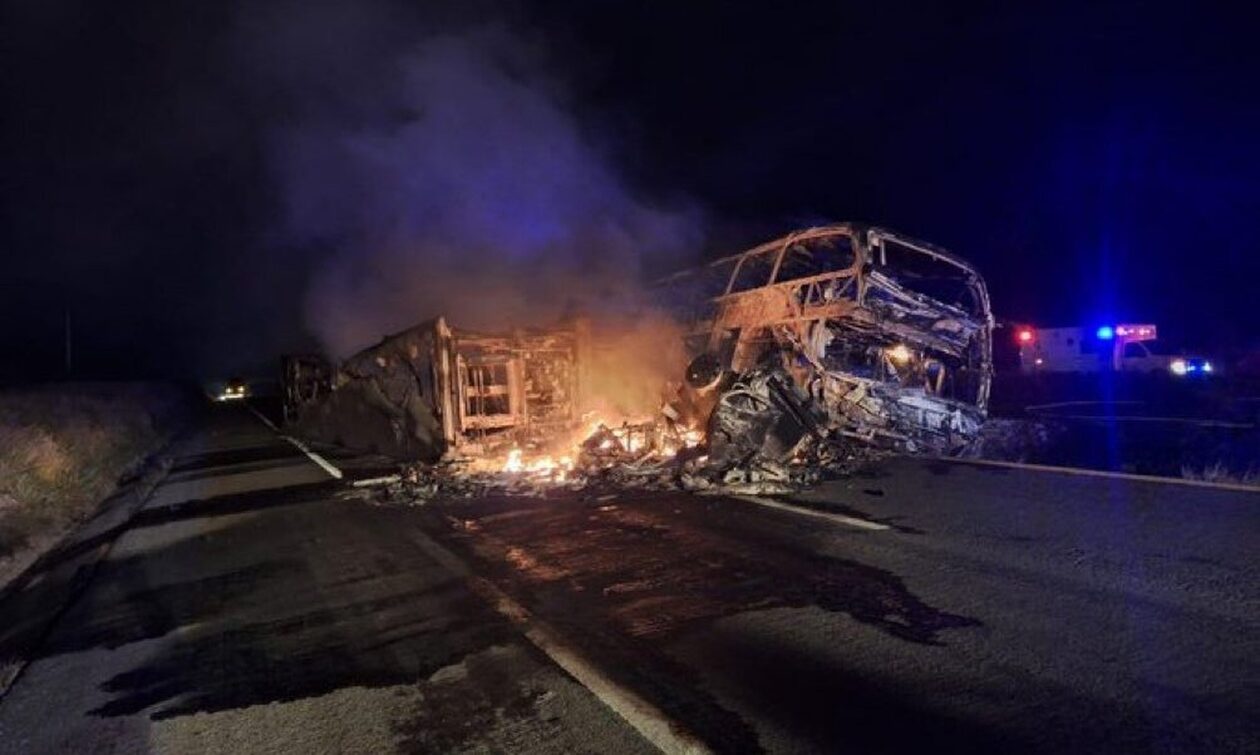 Τραγωδία στο Μεξικό: Φρικτό τροχαίο με 19 νεκρούς και 22 τραυματίες