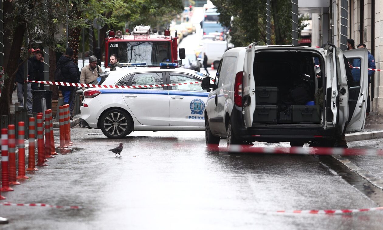 Λήξη συναγερμού στη Μητροπόλεως για το ύποπτο αντικείμενο