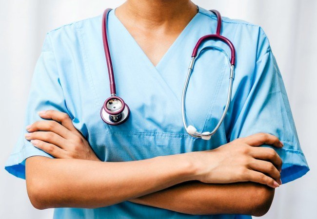 Σε διαβούλευση η αύξηση κατά 25% στις αποζημιώσεις των εφημεριών γιατρών του ΕΣΥ – Ποιο είναι το ανώτατο όριο αποδοχών