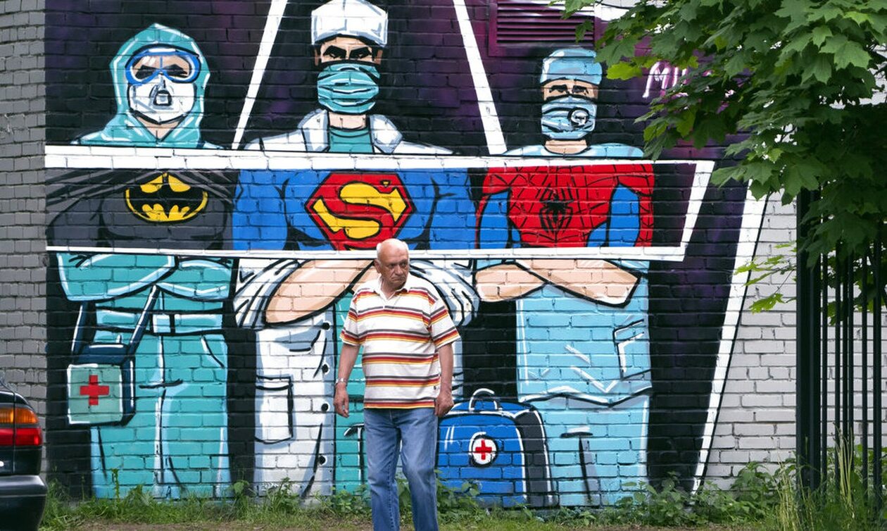 Κορονοϊός: Πόσο επικίνδυνη είναι η νέα παραλλαγή JN.1 – Tι ανησυχεί τους ειδικούς