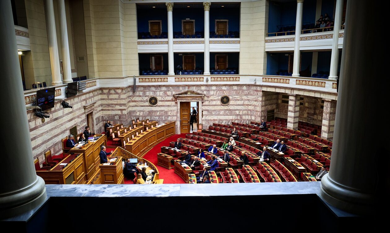 Σήμερα στη Βουλή το νομοσχέδιο για τα ομόφυλα ζευγάρια – Ψηφίζεται 15 Φεβρουαρίου