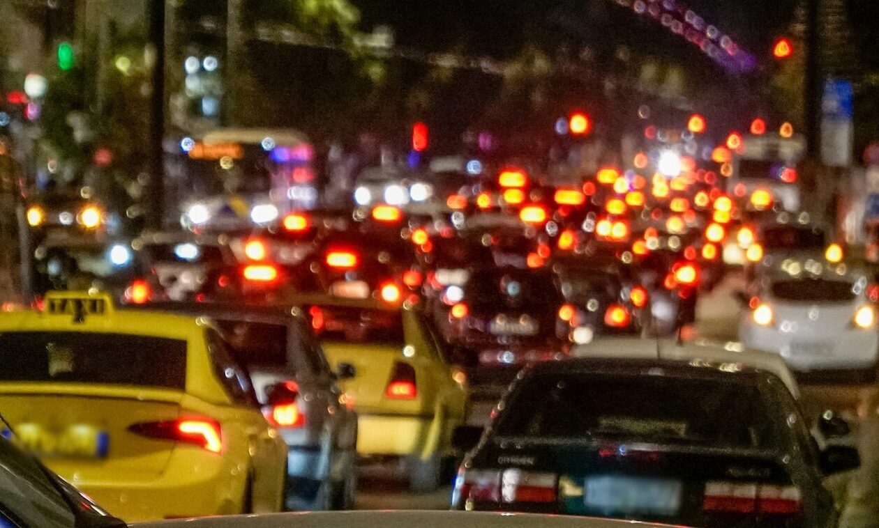 Τροχαίο στην Εθνική Οδό – Με δυσκολία η κυκλοφορία των οχημάτων στο ρεύμα προς Πειραιά