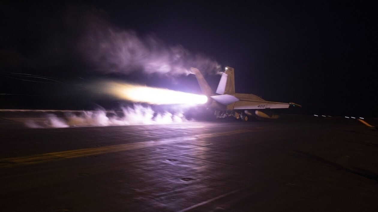 Αμερικάνικοι βομβαρδισμοί στη Συρία: Στους 23 οι νεκροί – 16 θύματα και στο Ιράκ