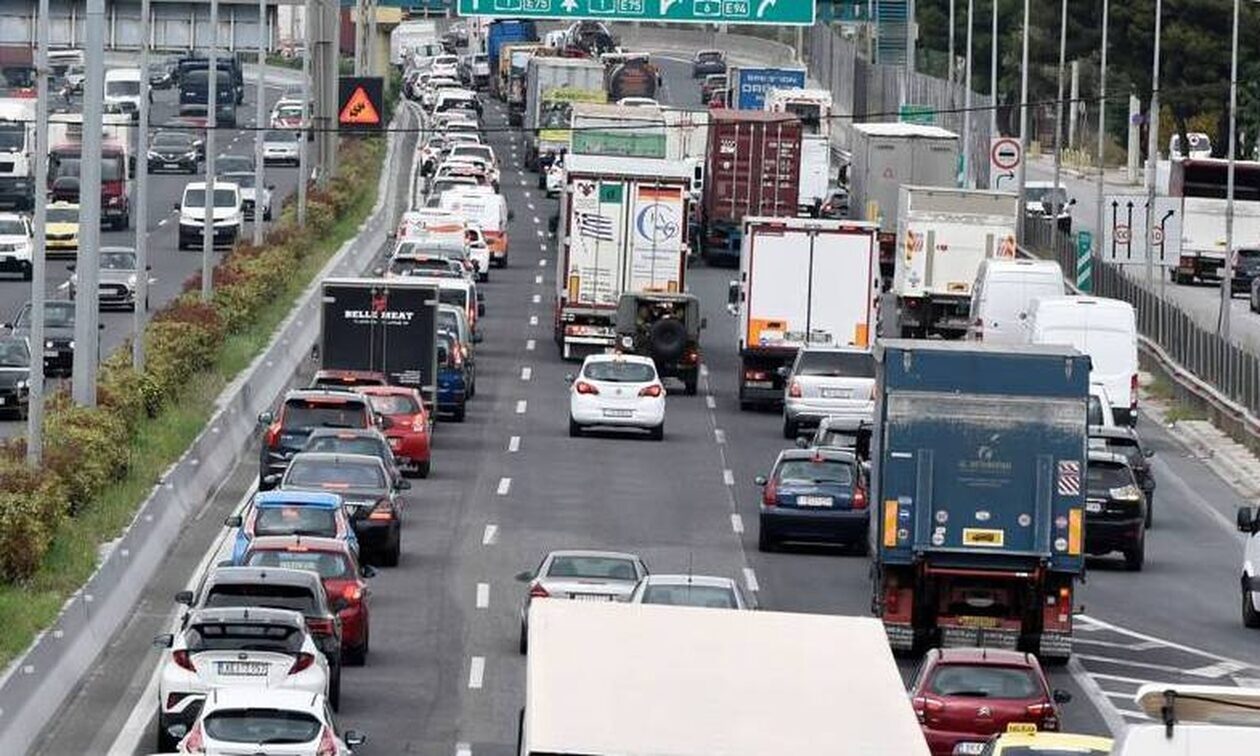 Κίνηση: Μποτιλιάρισμα στους δρόμους λόγω ακινητοποιημένου λεωφορείου