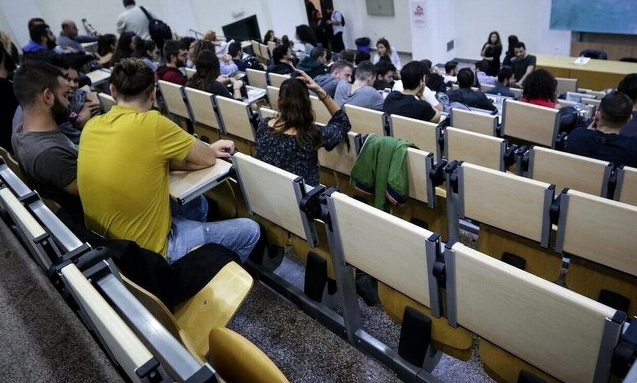 Με… Πανελλαδικές και στα μη κρατικά πανεπιστήμια  – Οι «βάσεις» εισαγωγής