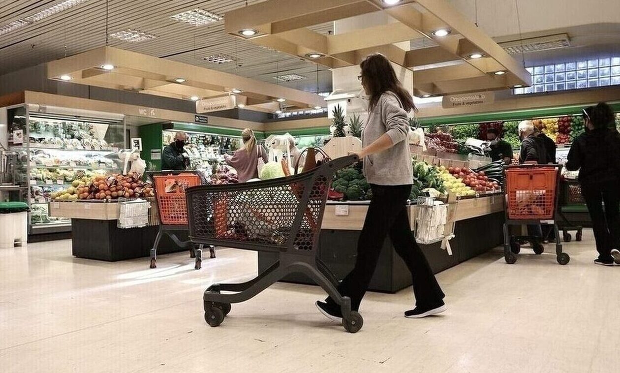 Ακρίβεια: Αύξηση τιμής ελαιόλαδου κατά 145% την περίοδο 2021-2023