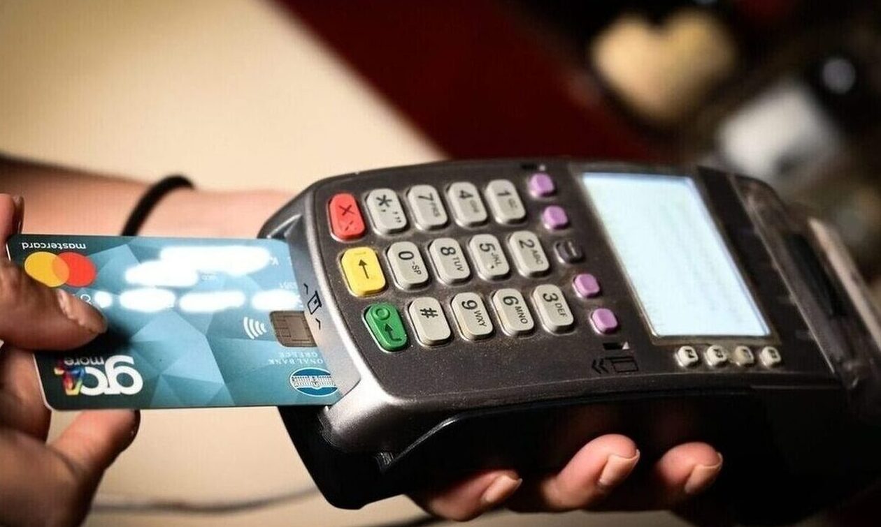 POS: Η υποχρεωτική χρήση φέρνει ανατροπές για τους ελεύθερους επαγγελματίες