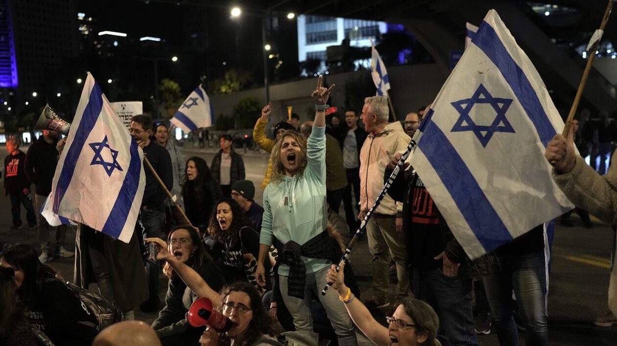 Πόλεμος στο Ισραήλ: Χιλιάδες διαδηλωτές ζητούν συμφωνία για απελευθέρωση των ομήρων από τη Χαμάς