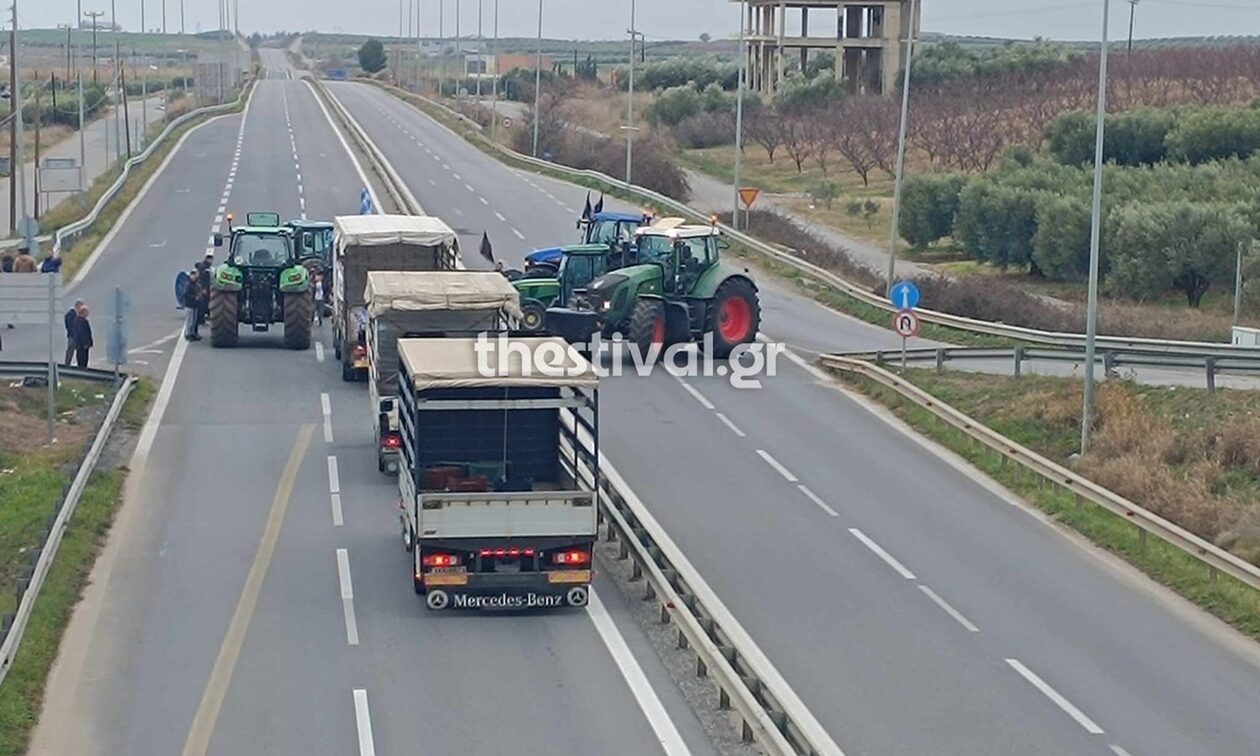 Αγροτικά μπλόκα: Κλειστή έως τις 20:00 το βράδυ η Ε.Ο. Θεσσαλονίκης – Μουδανίων