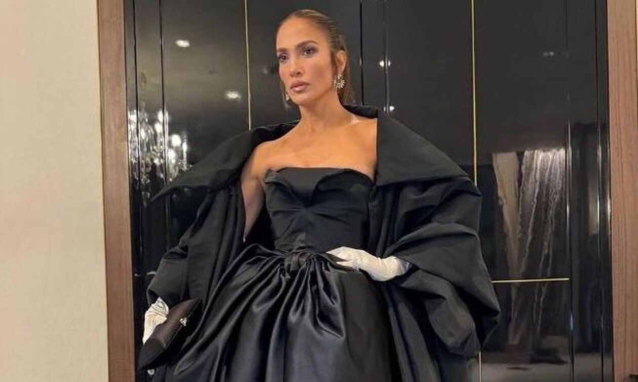 Τζένιφερ Λόπεζ: Mάγεψε στα εγκαίνια πολυτελούς ξενοδοχείου στο Ντουμπάι – Το λαμπερό σόου