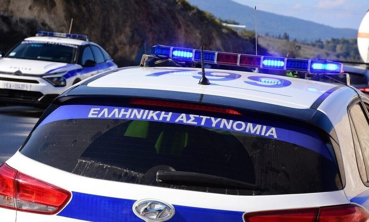 Τρίκαλα: Γυναίκα απειλούσε ότι θα πέσει από τον 3ο όροφο πολυκατοικίας