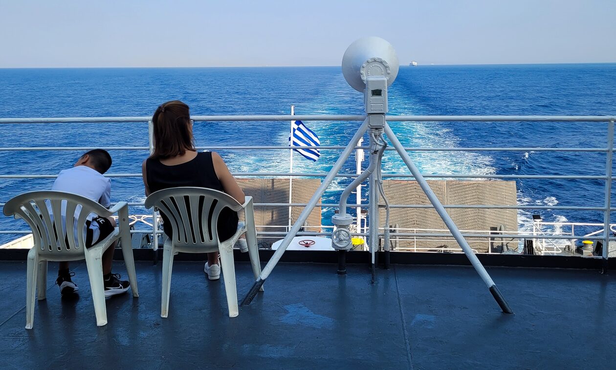DW: Η Μεσόγειος πάει για νέο τουριστικό ρεκόρ – Προς αύξηση των τιμών στα ξενοδοχεία στην Ελλάδα
