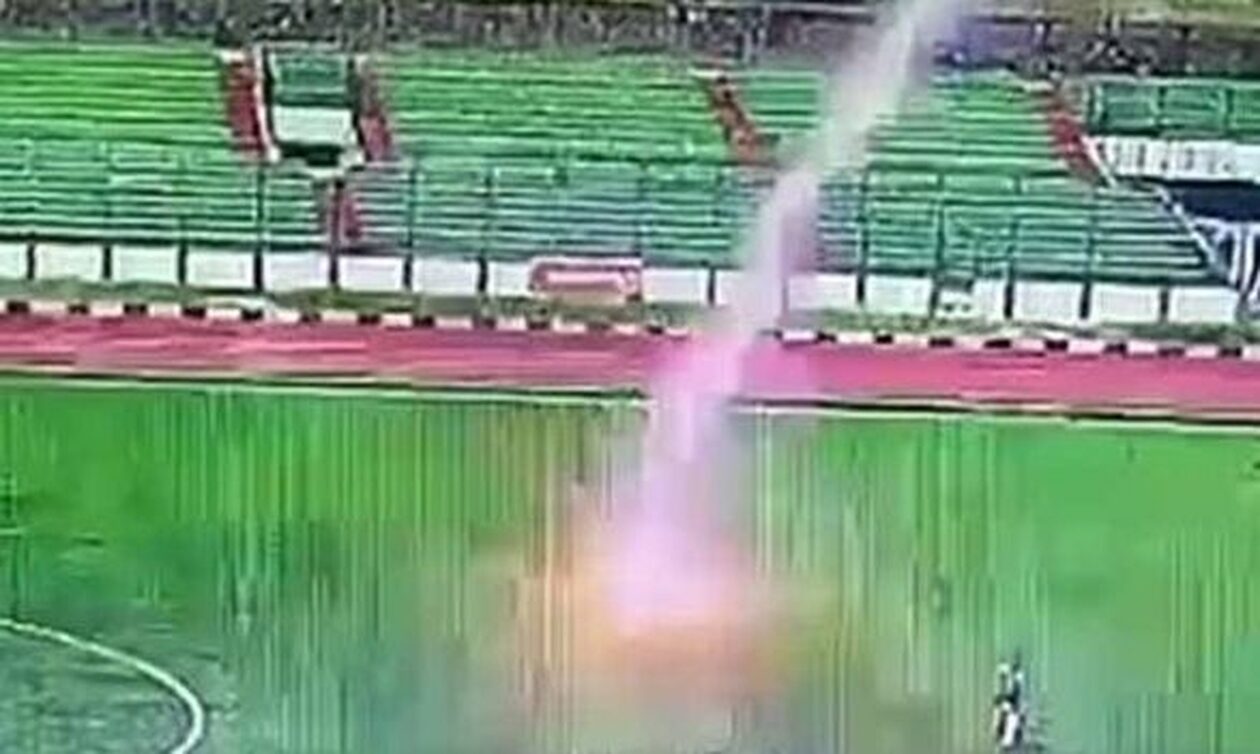 Ινδονησία: Νεκρός ποδοσφαιριστής μετά από χτύπημα κεραυνού την ώρα του αγώνα