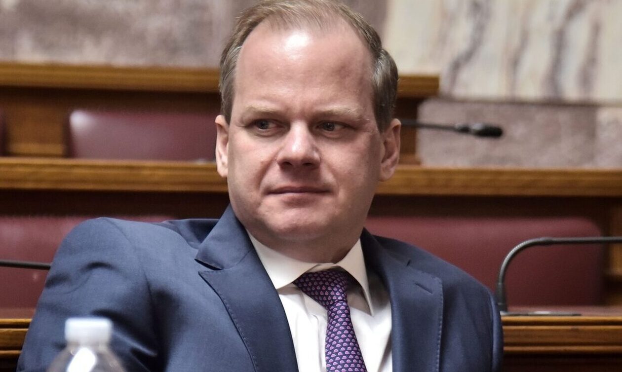 Κώστας Καραμανλής: Live η κατάθεσή του για τα Τέμπη