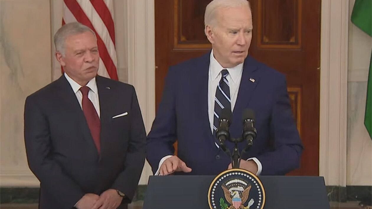 Προβληματισμός για την υγεία Μπάιντεν: Δεν ήξερε που να σταθεί δίπλα στον βασιλιά της Ιορδανίας