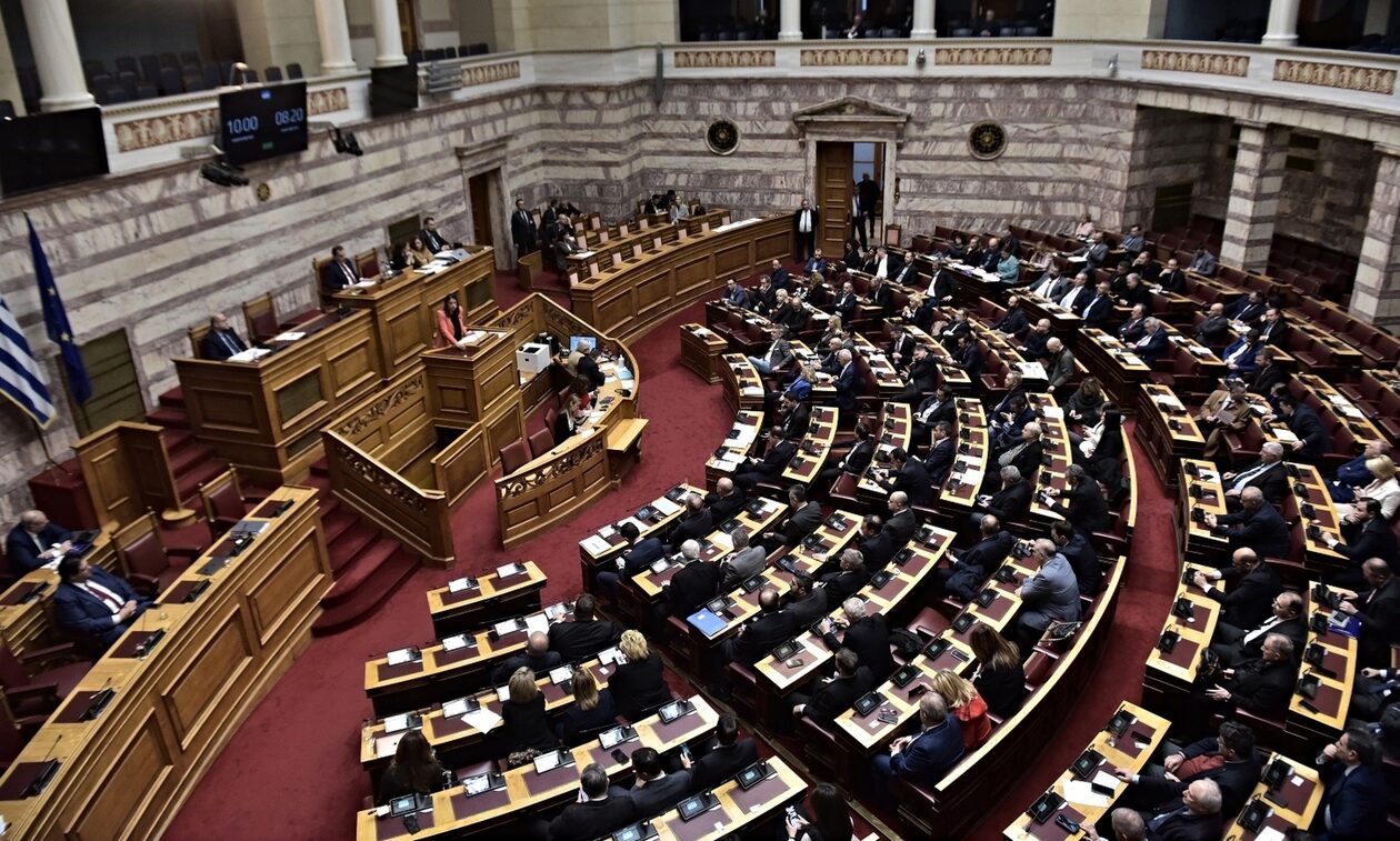 Ομόφυλα ζευγάρια: Ο χάρτης των «όχι» στη Βουλή – Ποιοι βουλευτές δεν θα ψηφίσουν το σχέδιο νόμου