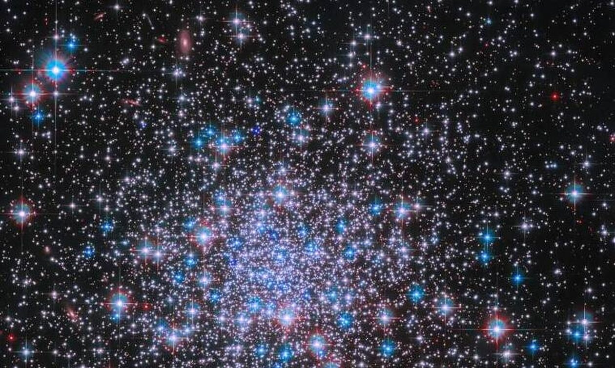 Τηλεσκόπιο Hubble: Η εικόνα από το διάστημα για την Ημέρα του Αγίου Βαλεντίνου