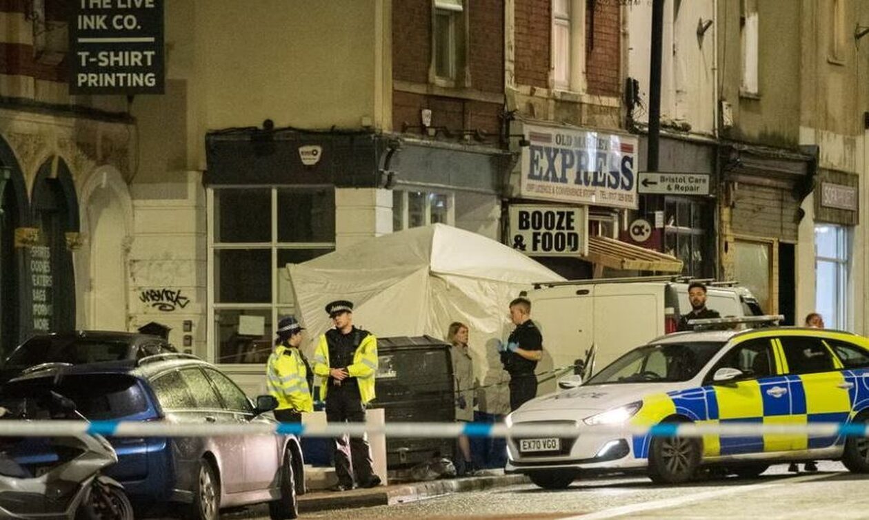 Άγρια δολοφονία στο Μπρίστολ: Μαχαίρωσαν 16χρονο έφηβο σε πάρκο – Ανθρωποκυνηγητό για τους δράστες
