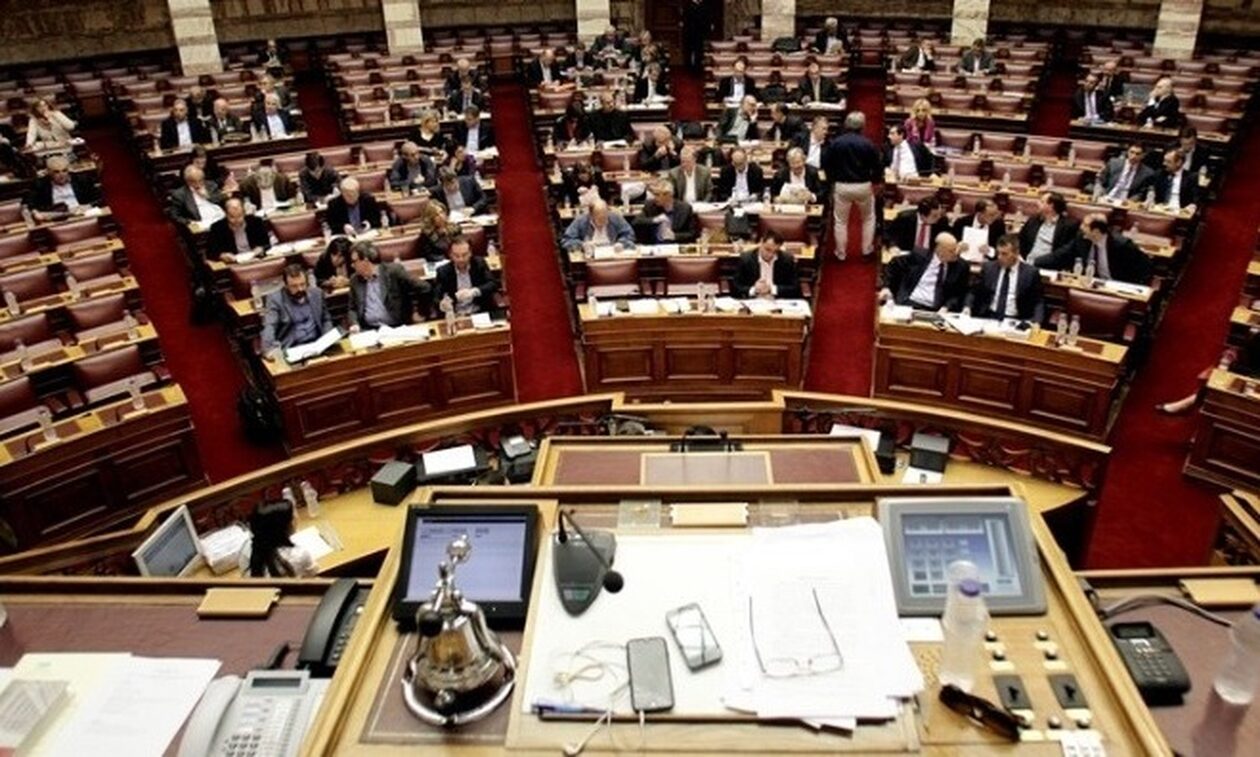 Χαίνουσα πληγή για ΝΔ, ΣΥΡΙΖΑ, ΠΑΣΟΚ το νομοσχέδιο για τα ομόφυλα – Ποιοι θα σηκώσουν ανάστημα