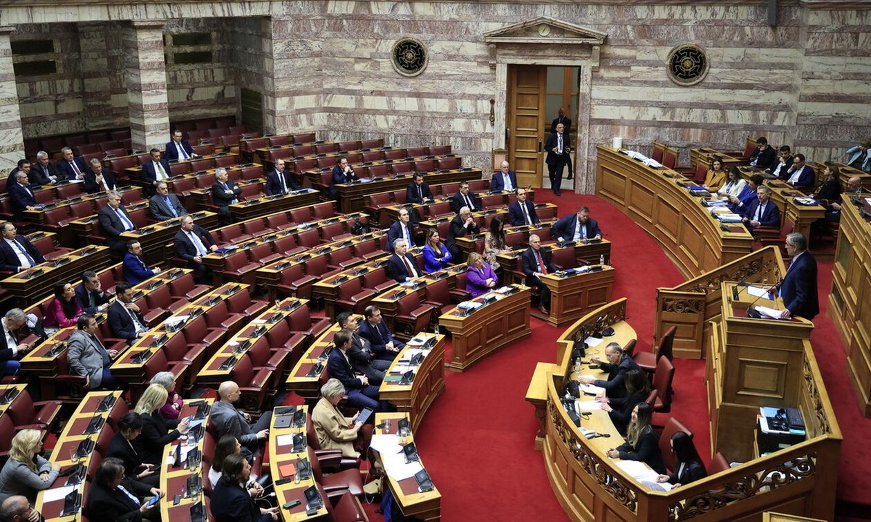 Οι βουλευτές που καταψήφισαν ή απέιχαν από το νομοσχέδιο της ντροπής για τα ομόφυλα