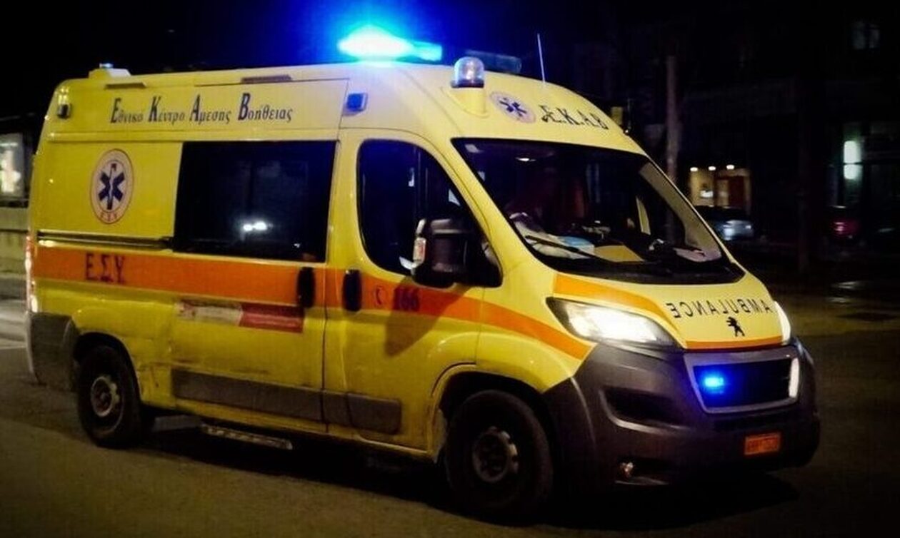 Τροχαίο στα Πατήσια: Μηχανή συγκρούστηκε με αυτοκίνητο – Ένας τραυματίας