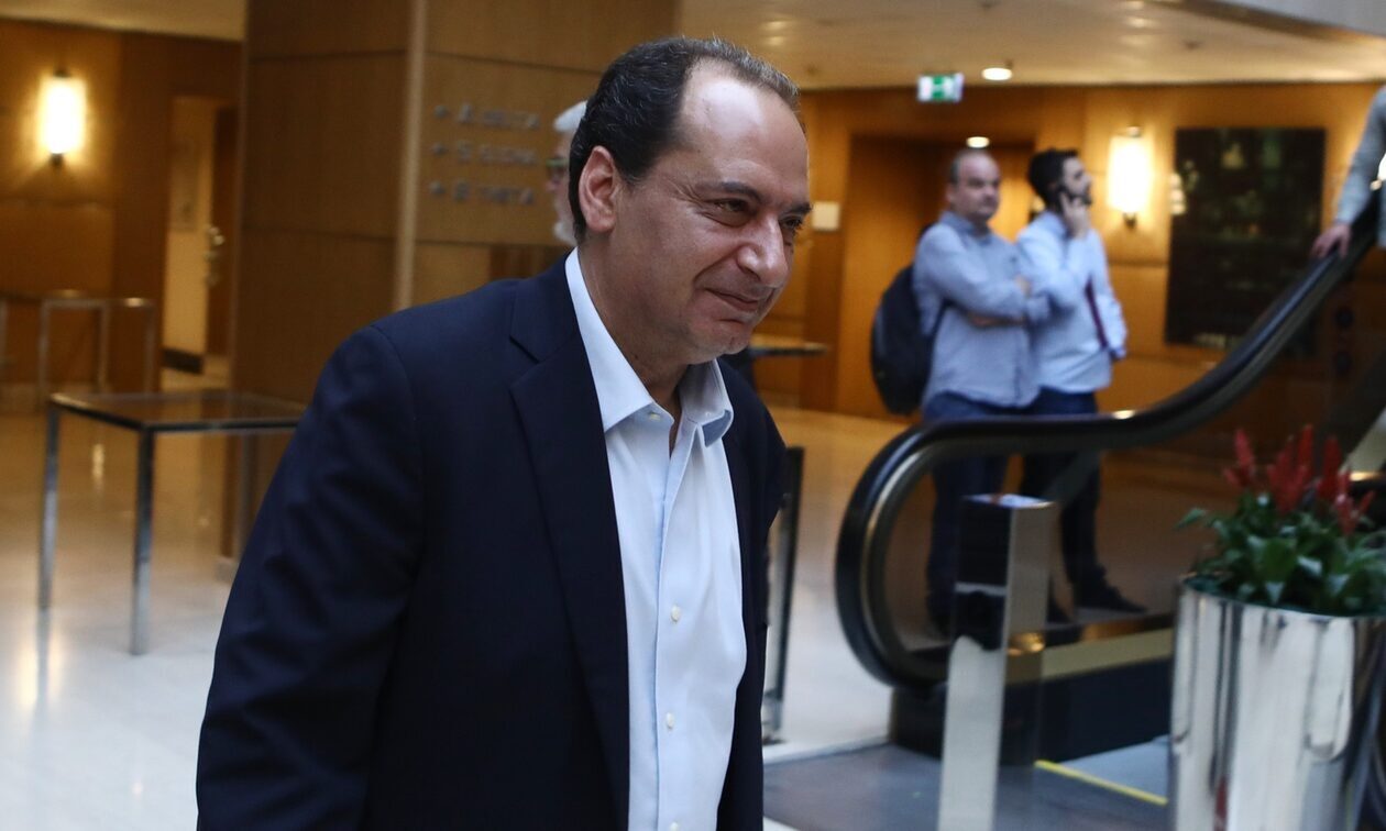 Χρήστος Σπίρτζης: Καυστική ανάρτηση με αναδημοσίευση του καταστατικού του ΣΥΡΙΖΑ