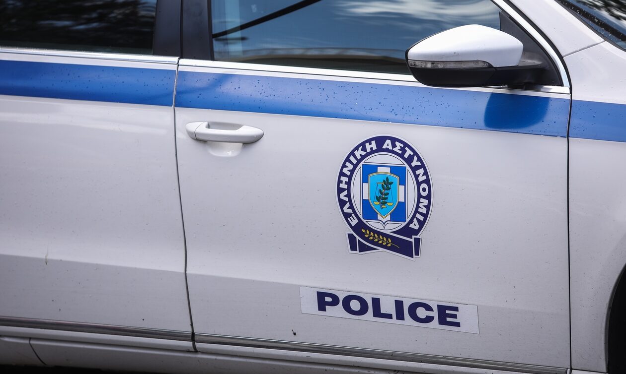 Ρέθυμνο: Χειροπέδες σε 33χρονο – Έκρυβε ναρκωτικά και όπλα