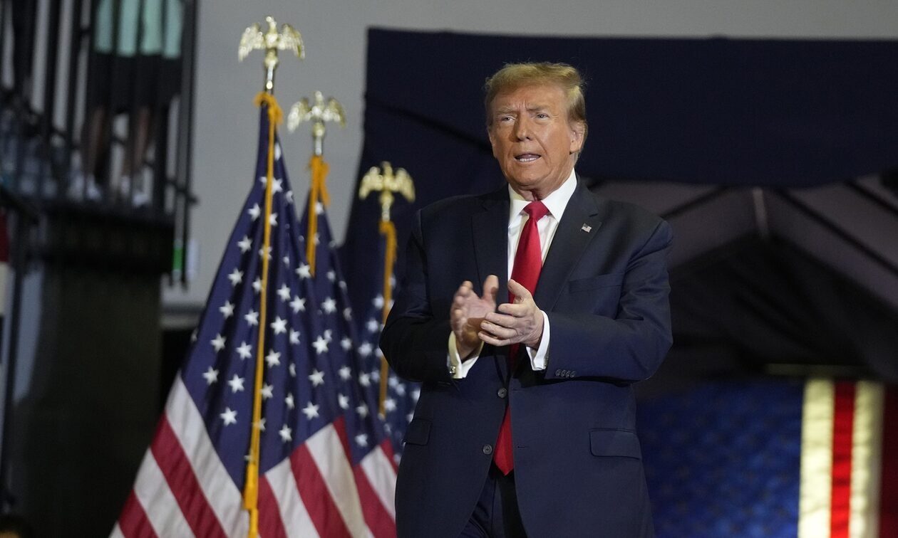 Τραμπ: «Ο ξαφνικός θάνατος του Ναβάλνι με κάνει να έχω στο νου μου τι συμβαίνει στη χώρα μας»