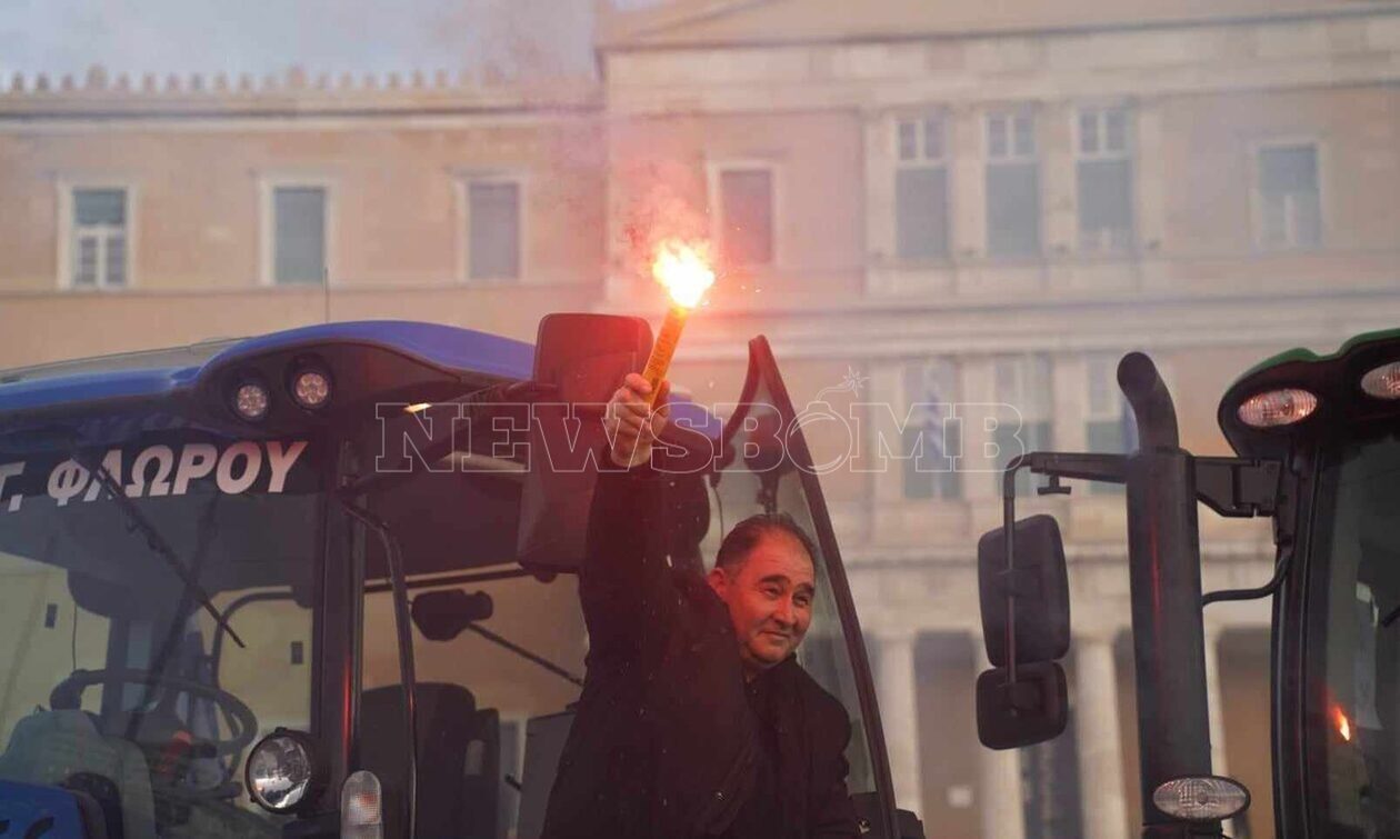 Liveblog: Τα τρακτέρ «πολιορκούν τη Βουλή – Όλες οι εξελίξεις από το κέντρο της Αθήνας