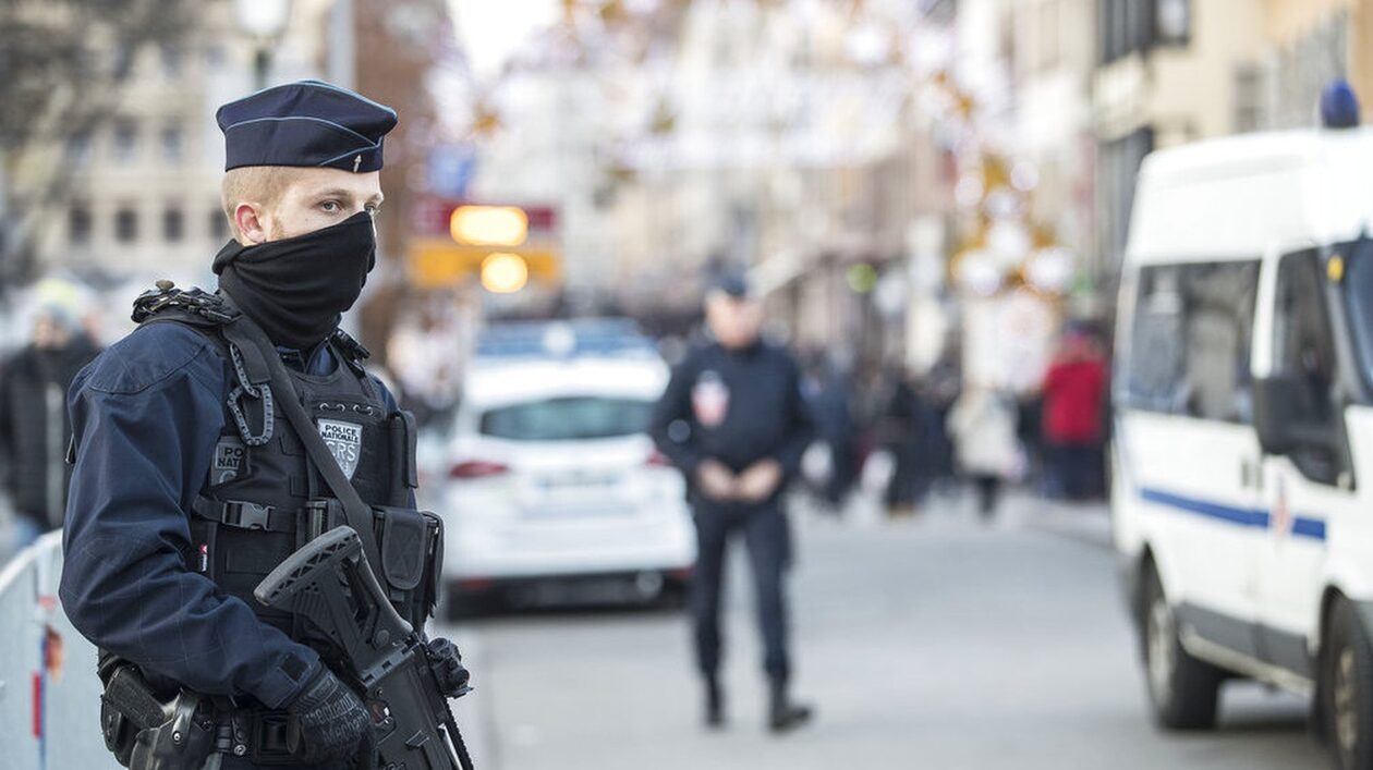 Γαλλία: Άνδρας δολοφόνησε την γυναίκα του και αυτοκτόνησε εμπρός από δικαστήριο