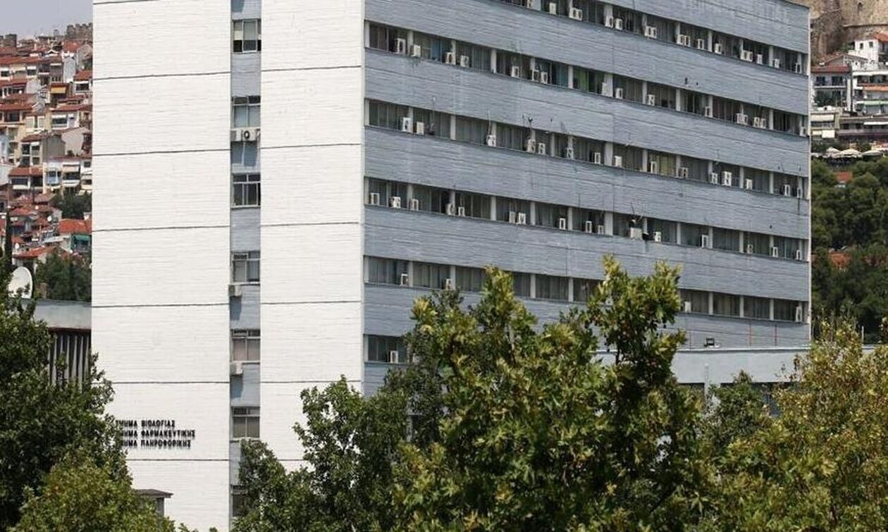 ΑΠΘ: Δεν θα πραγματοποιηθεί η εξεταστική στη Νομική – Οι Σχολές που τελούν υπό κατάληψη