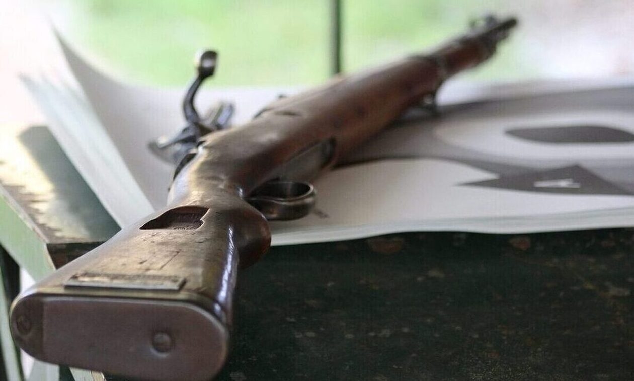 Απίστευτη τραγωδία: Εννιάχρονο παιδί φέρεται να πυροβόλησε και να σκότωσε μέλος της οικογένειάς του!