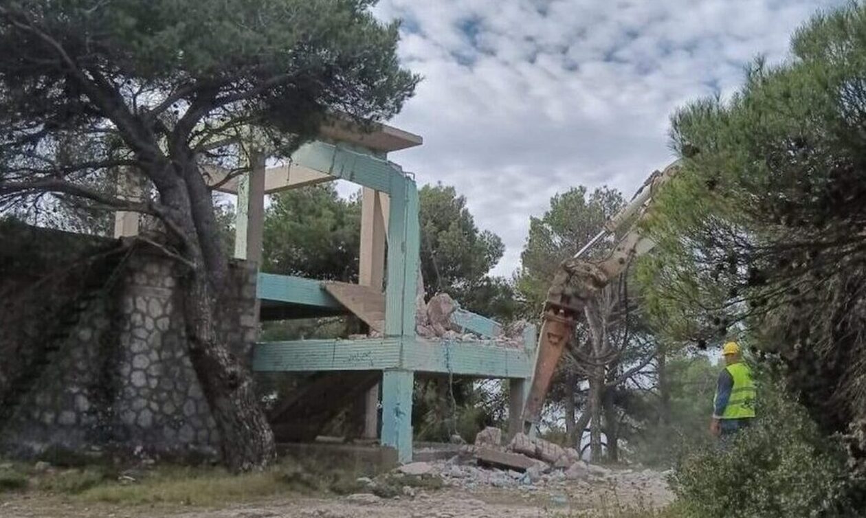 Ποια αυθαίρετα κατεδαφίζονται και ποια παίρνουν σειρά – Νομοσχέδιο αλλάζει τα πάντα