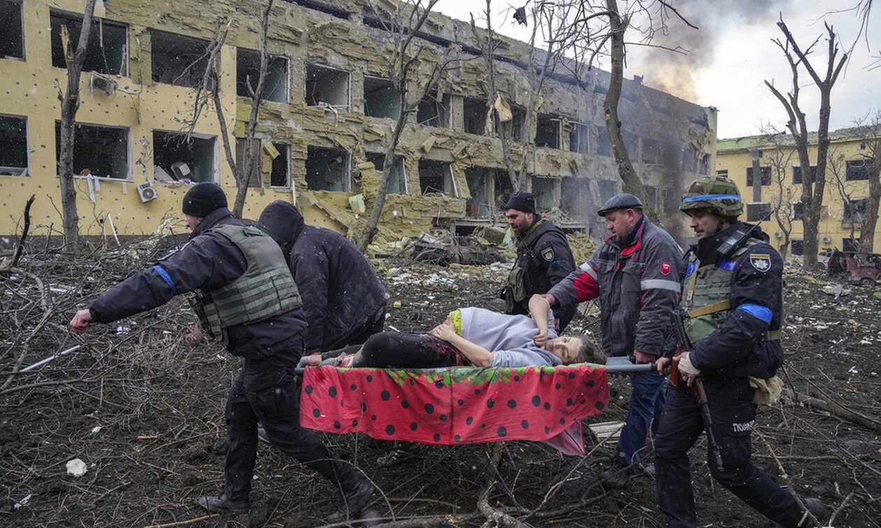 Ουκρανία: Δύο χρόνια από τον πόλεμο που άλλαξε τον κόσμο – Διλήμματα και προκλήσεις για την ΕΕ