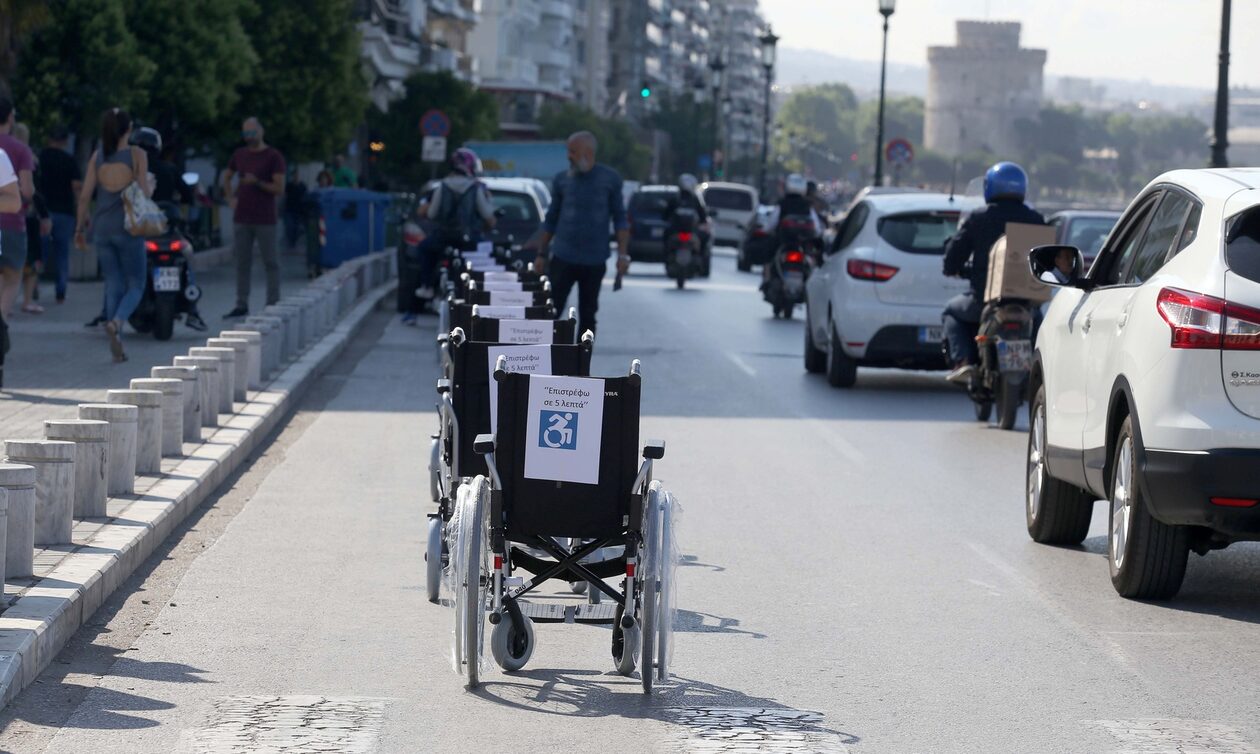 Απαλλαγή από τα τέλη κυκλοφορίας: Νέα προθεσμία για τα αναπηρικά οχήματα