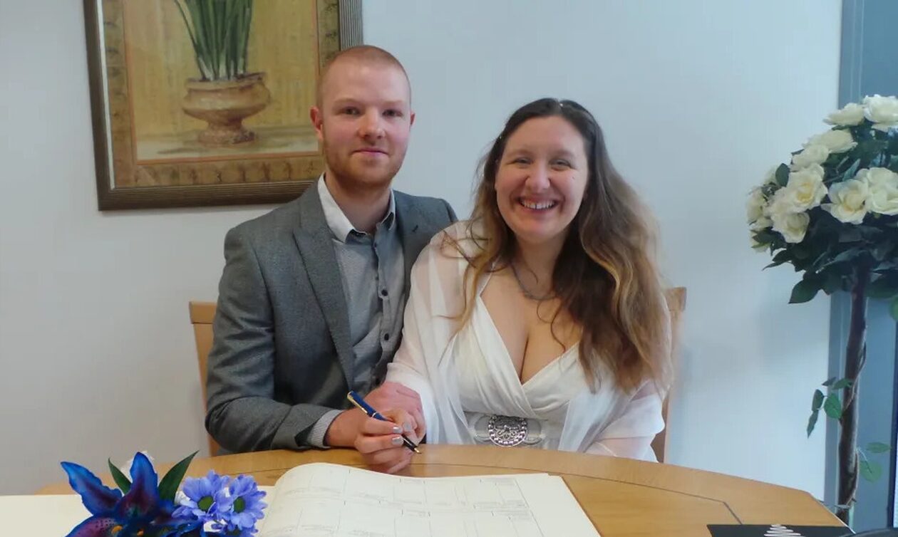 Ζευγάρι στην Βρετανία αποδεικνύει ότι δεν χρειάζεται να… ξοδευτείτε για να παντρευτείτε