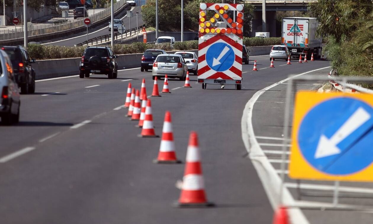 Κίνηση: Ανατροπή νταλίκας στην Αθηνών – Λαμίας – Ουρές χιλιομέτρων στον Αυλώνα