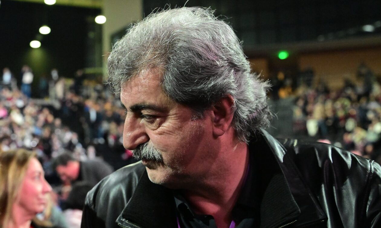 ΣΥΡΙΖΑ – Πολάκης: «Πρόεδρο έχουμε, λάθος η παρέμβαση Τσίπρα – Να αποσύρει η Όλγα την υποψηφιότητα»