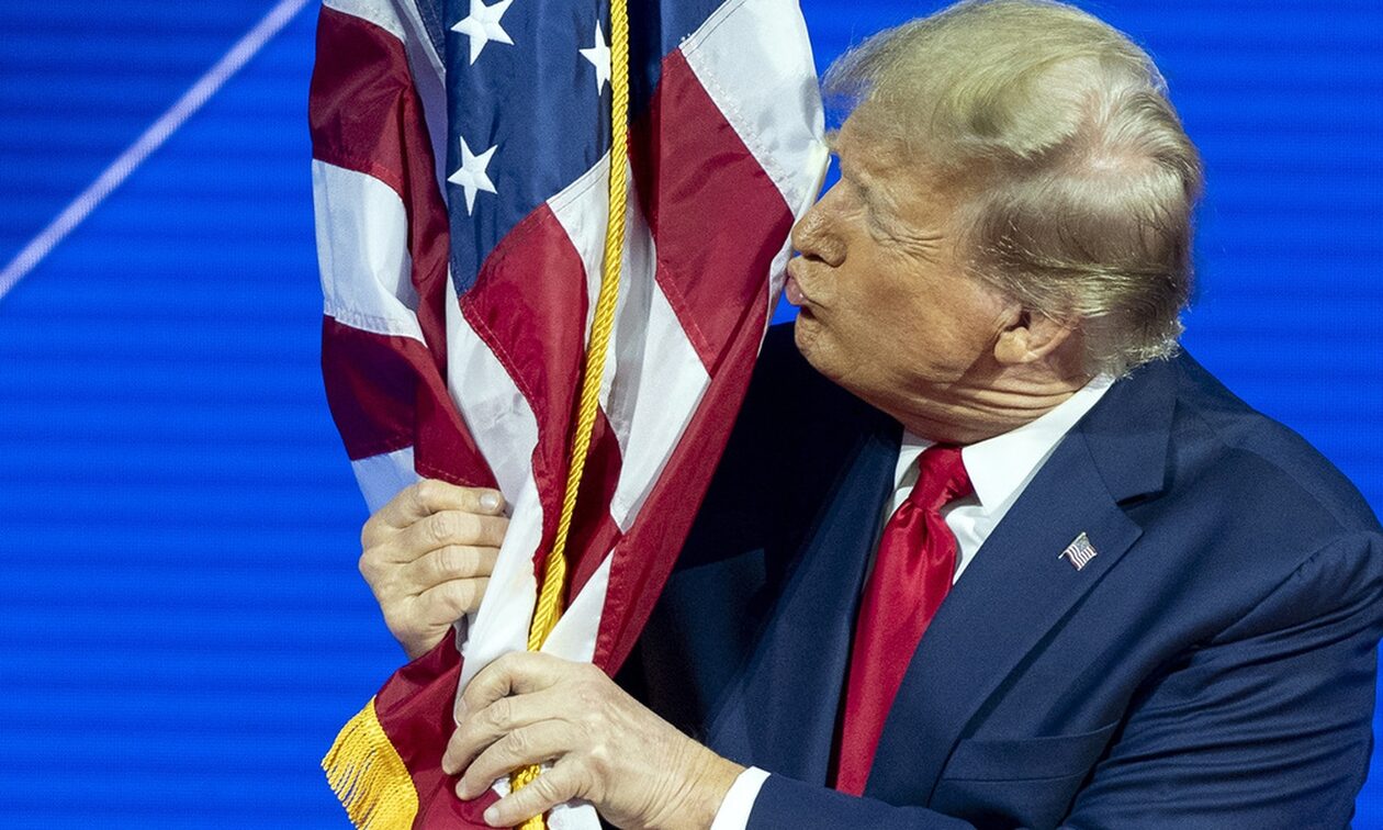 Τραμπ: «Ο πρίγκιπας Χάρι πρόδωσε τη Βασίλισσα, αν εκλεγώ πρόεδρος δε θα τον προστατεύσω»