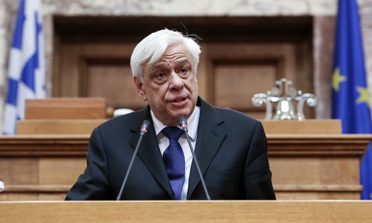 Πρ. Παυλόπουλος: 2η έκδοση του συγγράμματος «Τα Συνταγματικά Θεμέλια του Νεότερου Ελληνικού Κράτους»