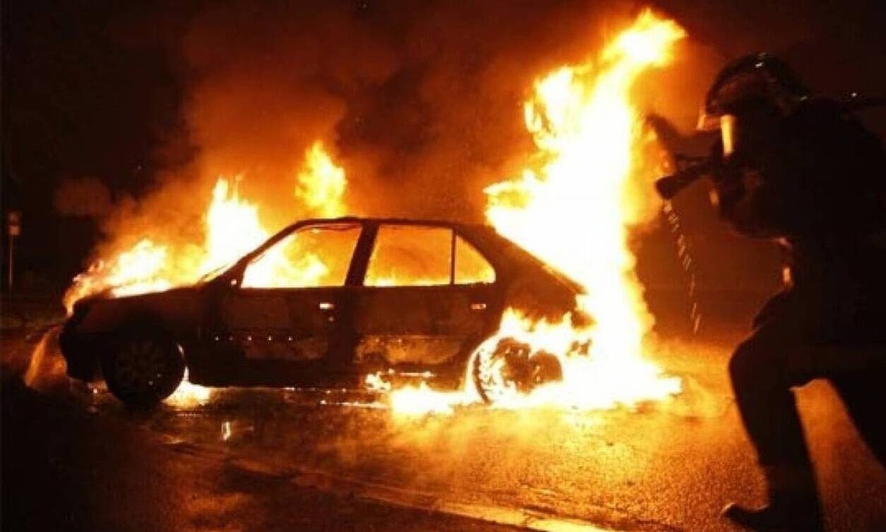 Τραγωδία στον Αλμυρό: Αυτοκίνητο έπεσε από γέφυρα και έπιασε φωτιά – Απανθρακώθηκε ο οδηγός