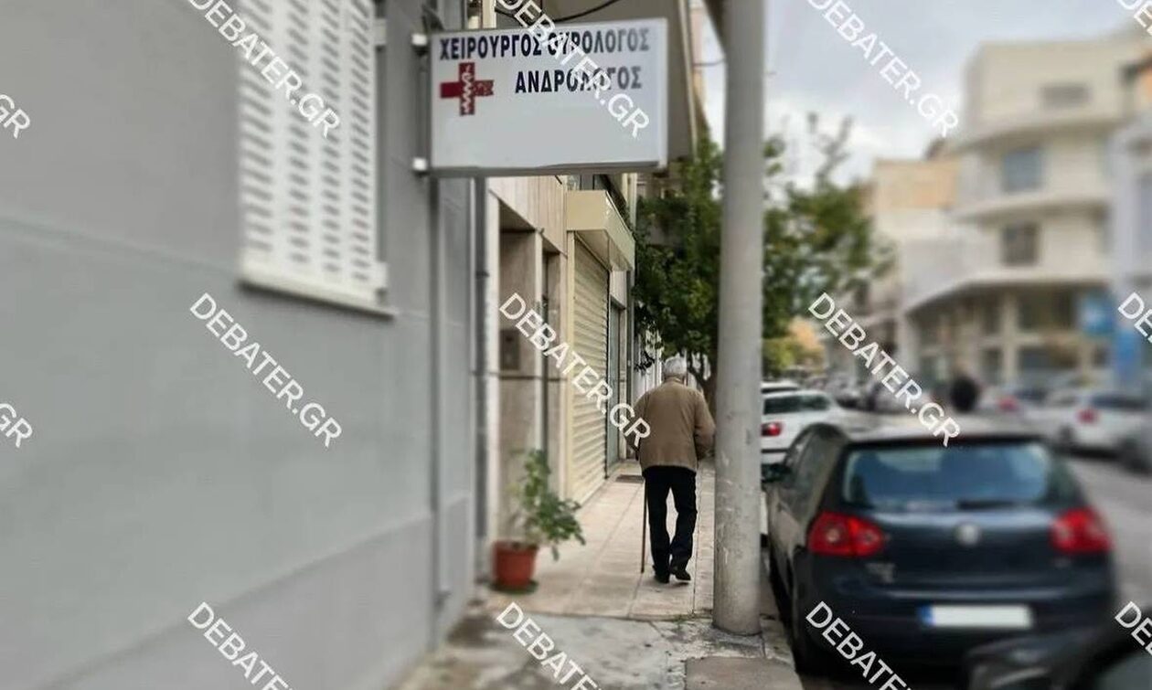 Αγία Βαρβάρα: Άφησαν λουλούδια έξω από το ιατρείο του θύματος