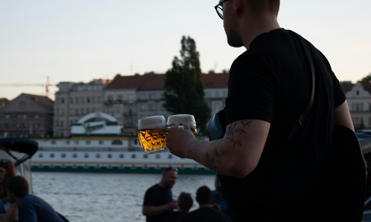 Επιστήμονες προειδοποιούν τους άνδρες με «μπυροκοιλιά» – Από τι κινδυνεύουν