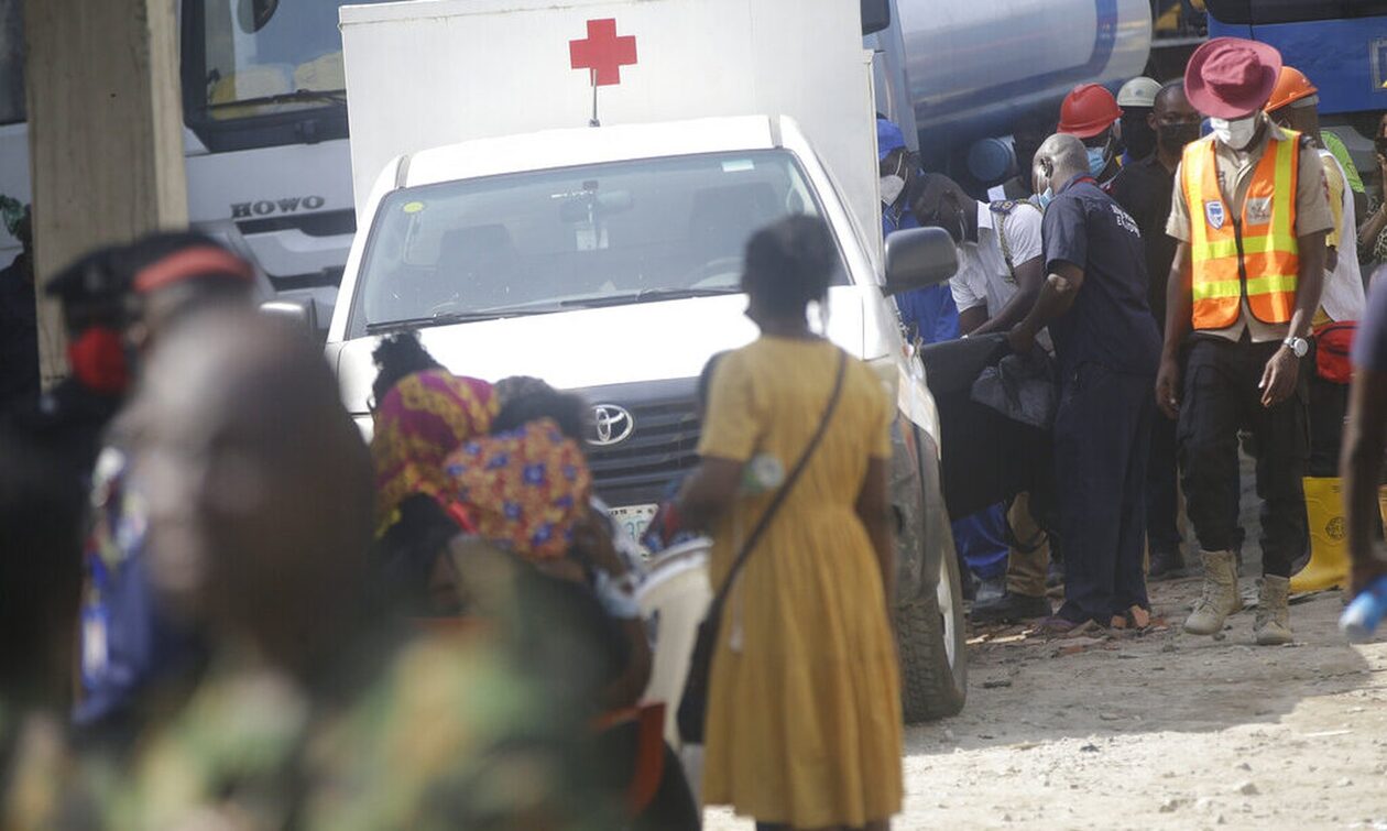 Νιγηρία: Κατάρρευση κτιρίων σε υπό ανέγερση εμπορικό- Τουλάχιστον 6 νεκροί, φόβοι για εγκλωβισμένους