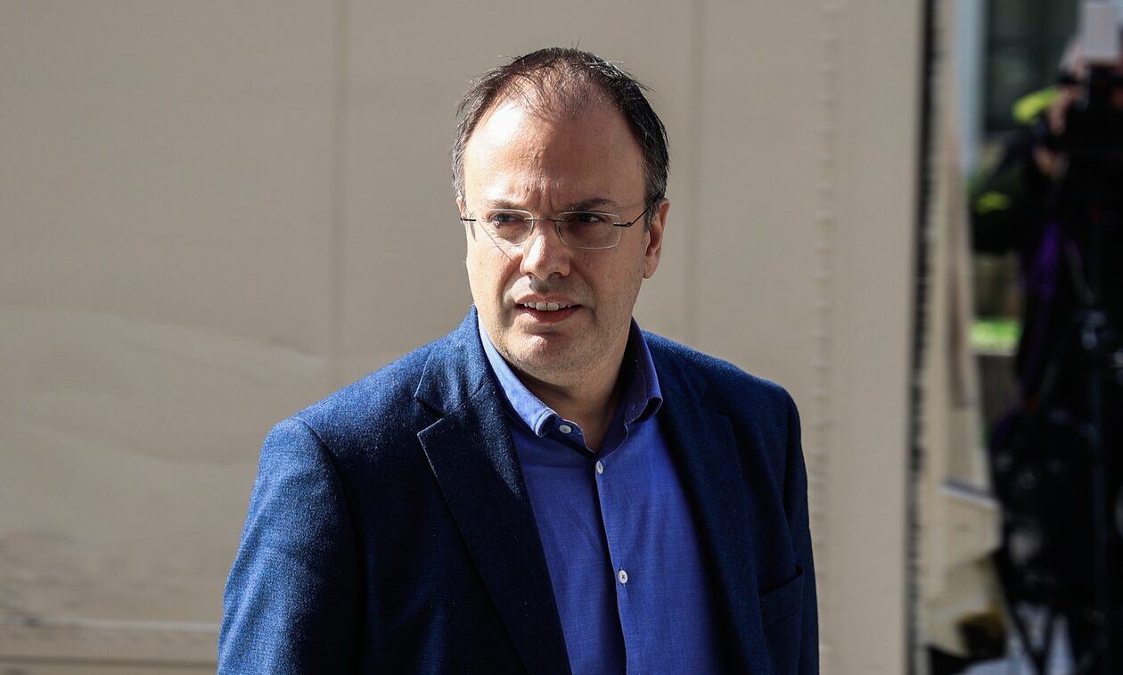 Θανάσης Θεοχαρόπουλος: Ο Αλέξης Τσίπρας είναι ενεργός – Έχει το δικαίωμα να παρεμβαίνει