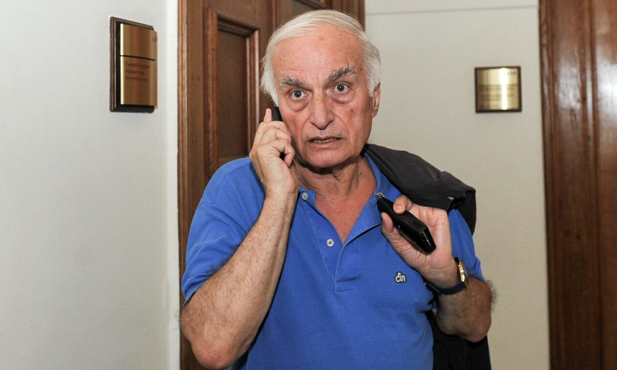 Μανώλης Μαυρομμάτης: Τα νεότερα για την υγεία του – 10η ημέρα στην Εντατική