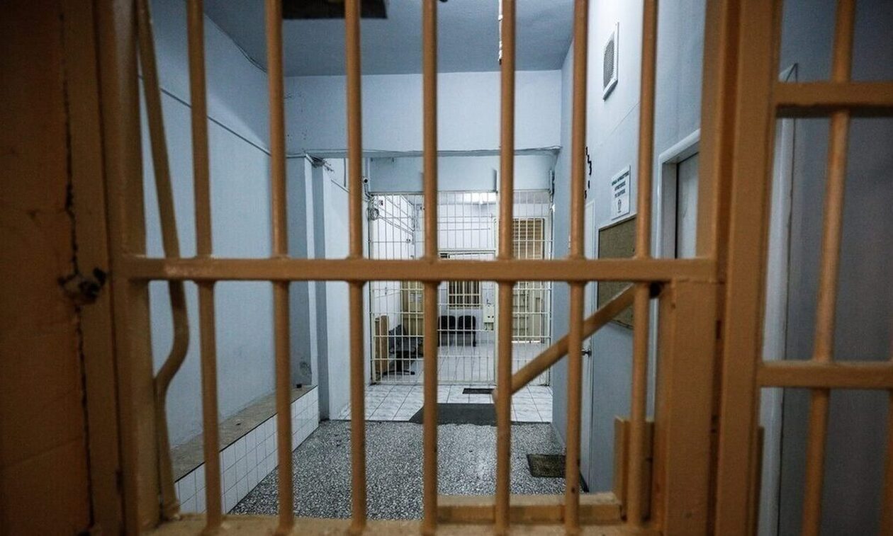 Θεσσαλονίκη: Προφυλακιστέοι για τους εκβιασμούς με επίκεντρο διαγωνισμούς στην τοπική αυτοδιοίκηση