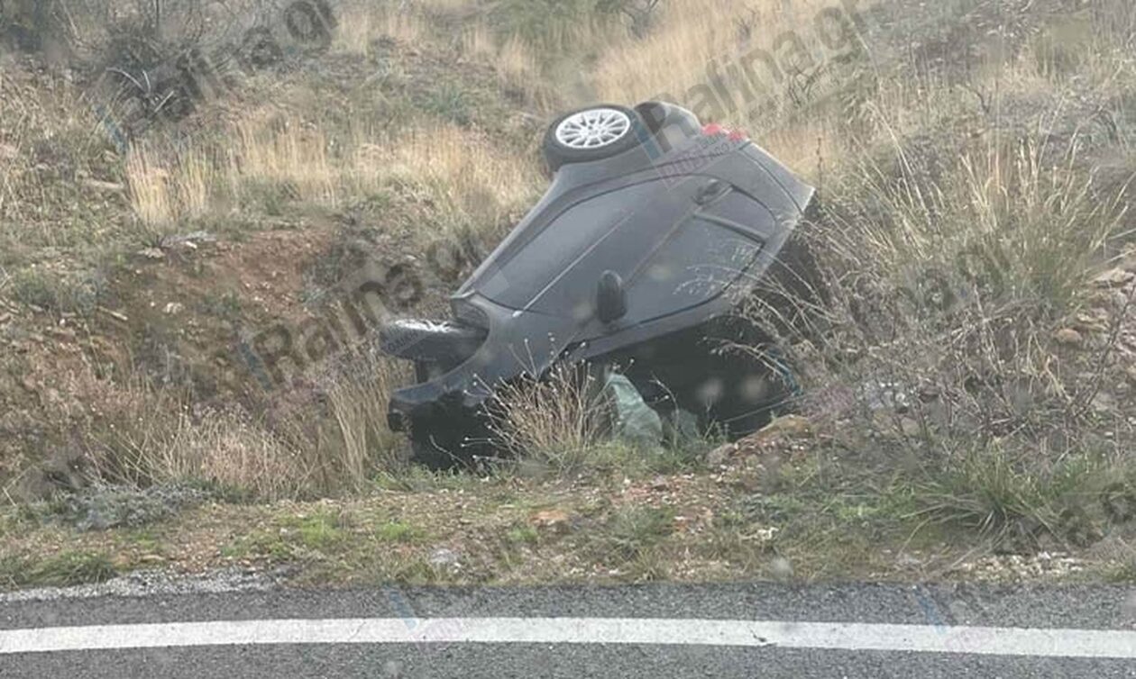 Τροχαίο στο Πικέρμι: Αυτοκίνητο αναποδογύρισε και έπεσε σε χαντάκι