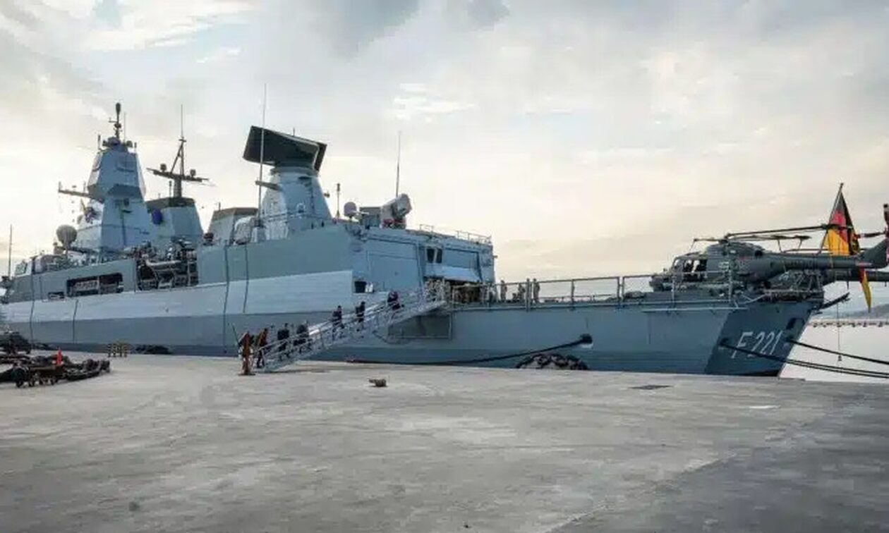 Γερμανία: Σφοδρή κριτική για τη φρεγάτα «Έσση» που πήγε να καταρρίψει αμερικανικό drone