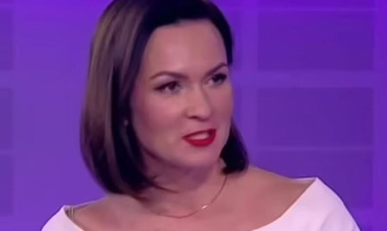 Ρωσίδα παρουσιάστρια «κάνει το χατίρι» του Πούτιν: «Θα αποκτήσουμε τρίτο παιδί με τον σύζυγό μου»